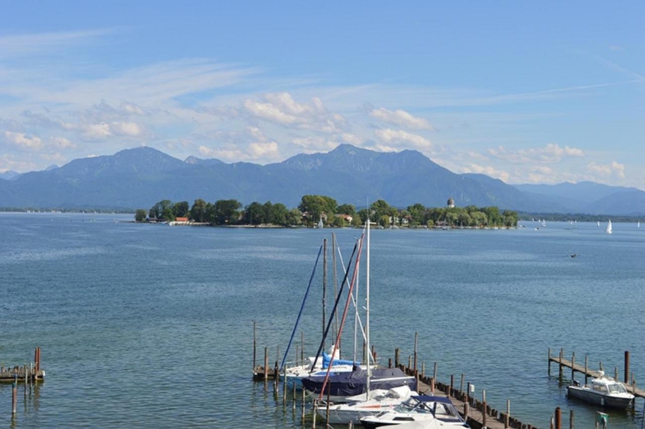 Gaestehaus Gruenaeugl Am See Gstadt am Chiemsee Esterno foto