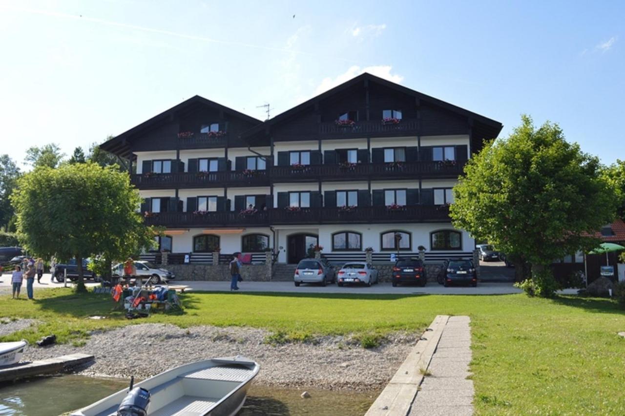 Gaestehaus Gruenaeugl Am See Gstadt am Chiemsee Esterno foto