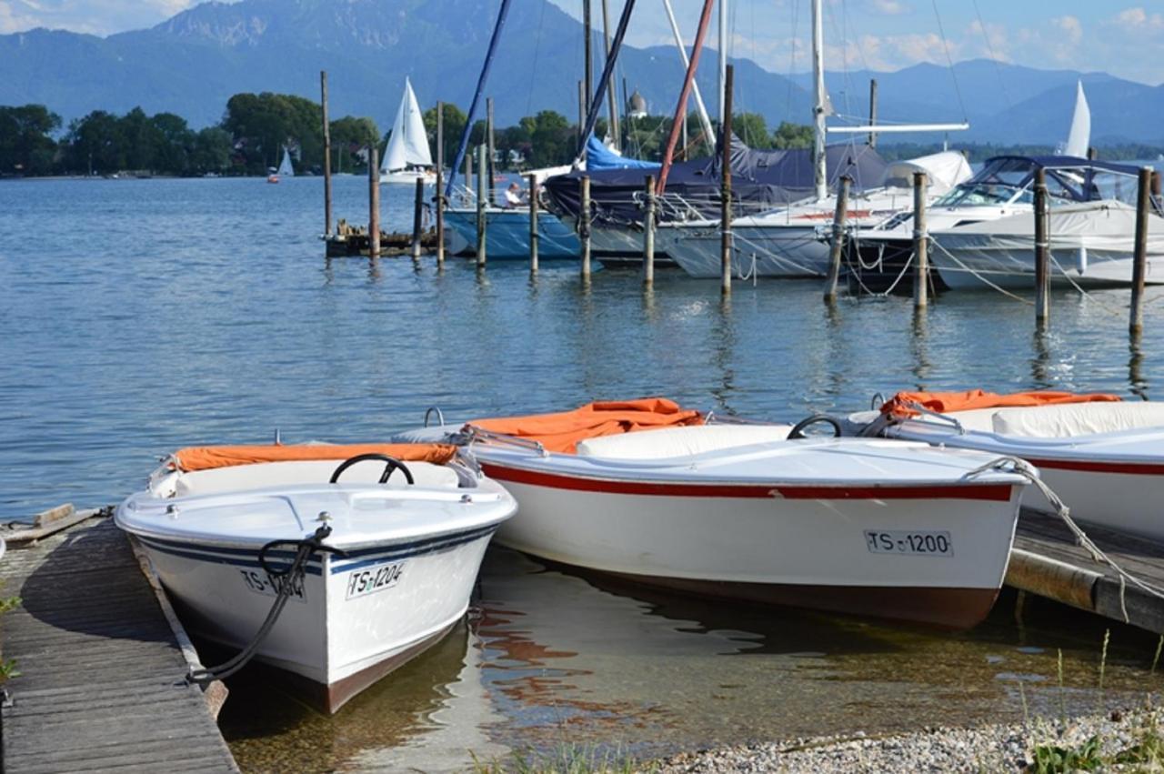 Gaestehaus Gruenaeugl Am See Gstadt am Chiemsee Esterno foto